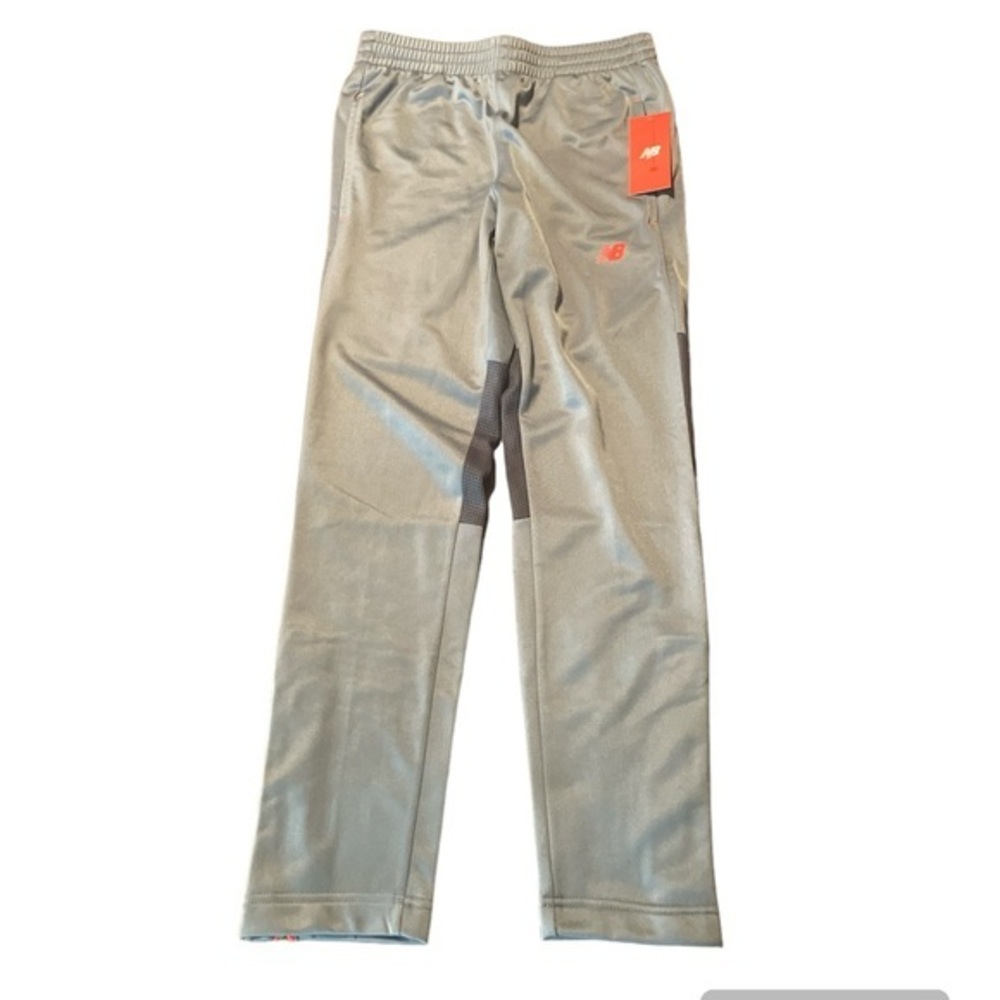 🌸NWT NEW BALANCE Youth Joggers - size 10/12